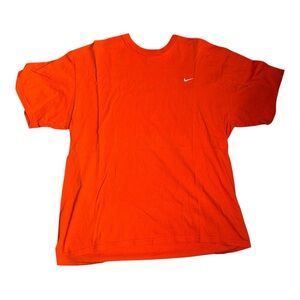 VTG Nike basic tee in orange with embroidered swoosh logo size XL